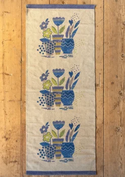 Gudrun Sjödén Bedruckter Läufer „Flower pots“ aus Bio-Baumwolle> Teppiche|Heimtextilien