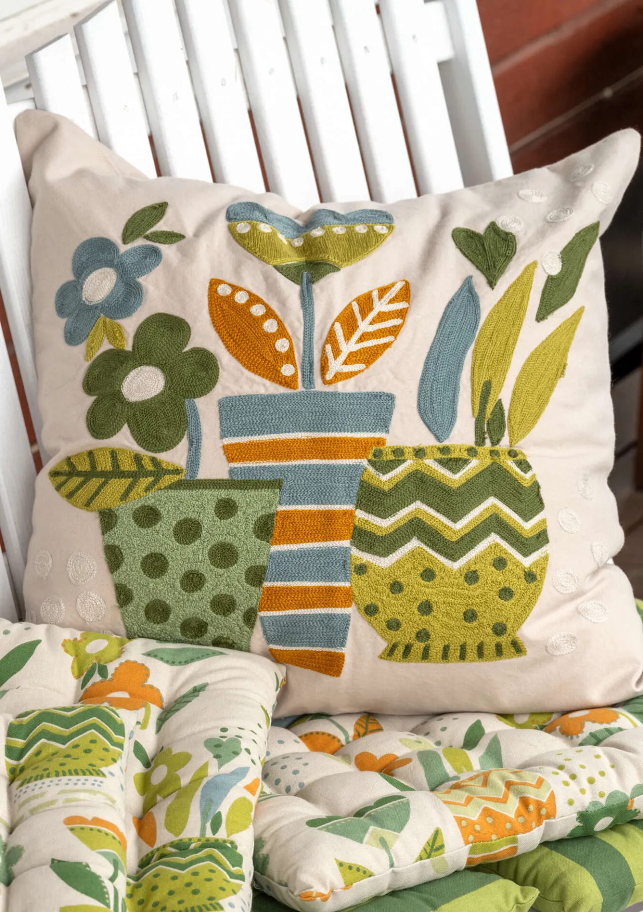 Gudrun Sjödén Bestickte Kissenhülle „Flower pots“ aus Bio-Baumwolle> Kissen|Schlafzimmer Deko