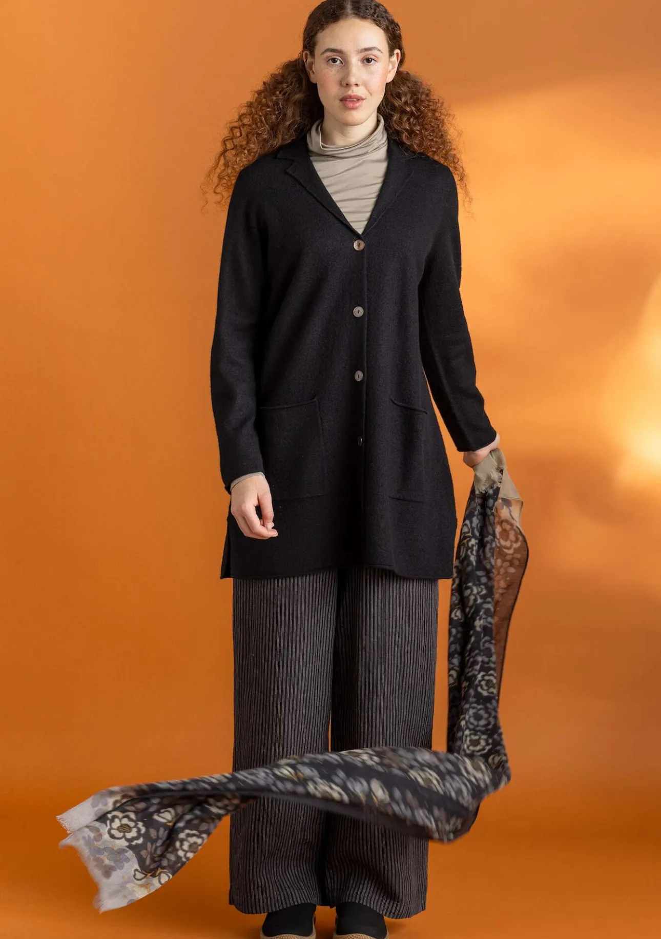 Gudrun Sjödén Gestrickter Blazer aus gefilzter Bio-Wolle> Jacken & Mäntel|Strickjacken