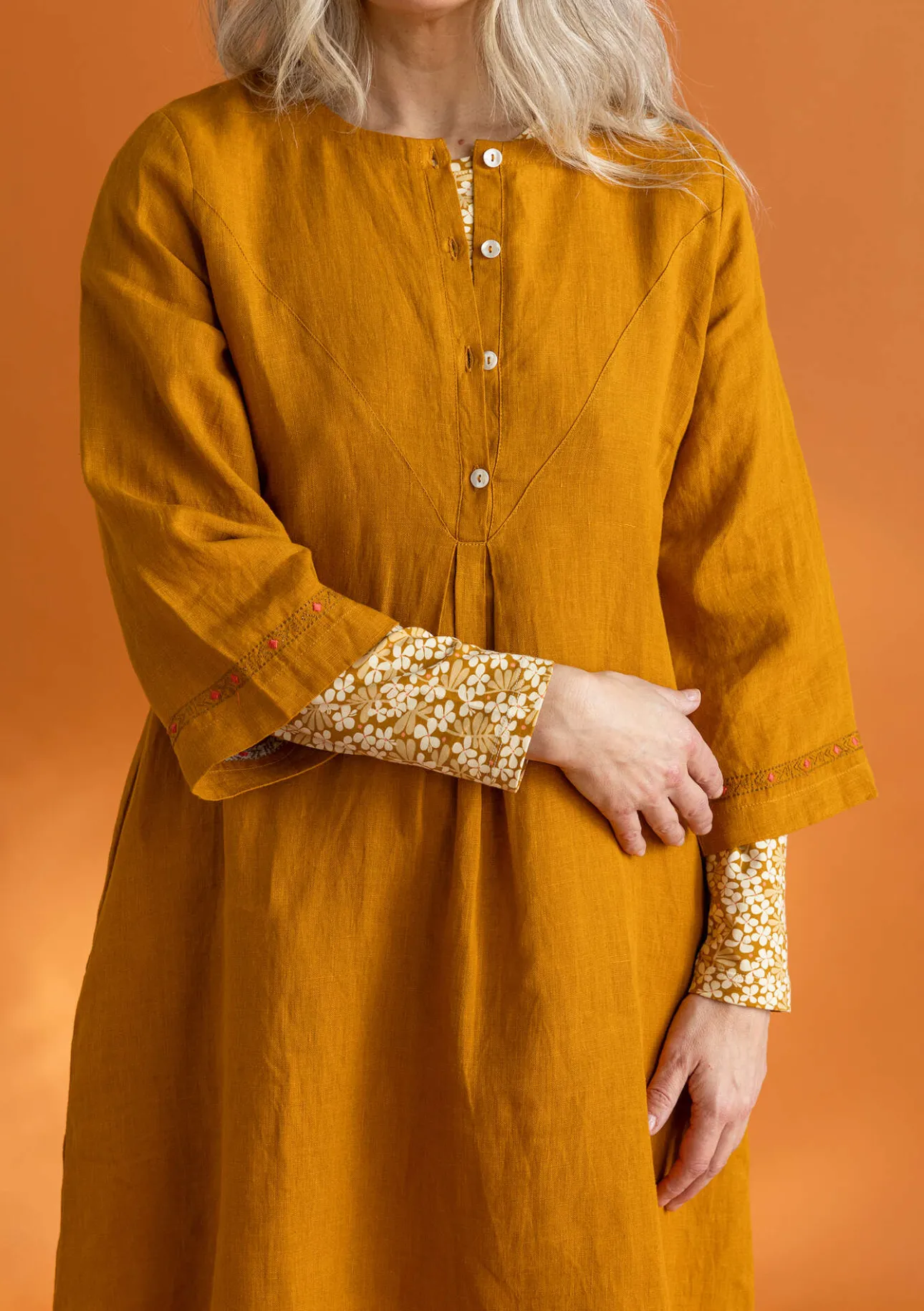 Gudrun Sjödén Kleid „Asta“ aus Leinengewebe> Kleider