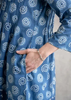 Gudrun Sjödén Kleid „Clay“ aus Bio-Baumwollgewebe><noscript><img width=