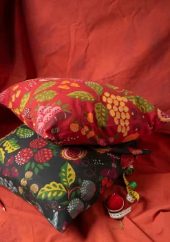 Gudrun Sjödén Meterware „Fruits“ aus Bio-Baumwolle> Stoffe|Heimtextilien
