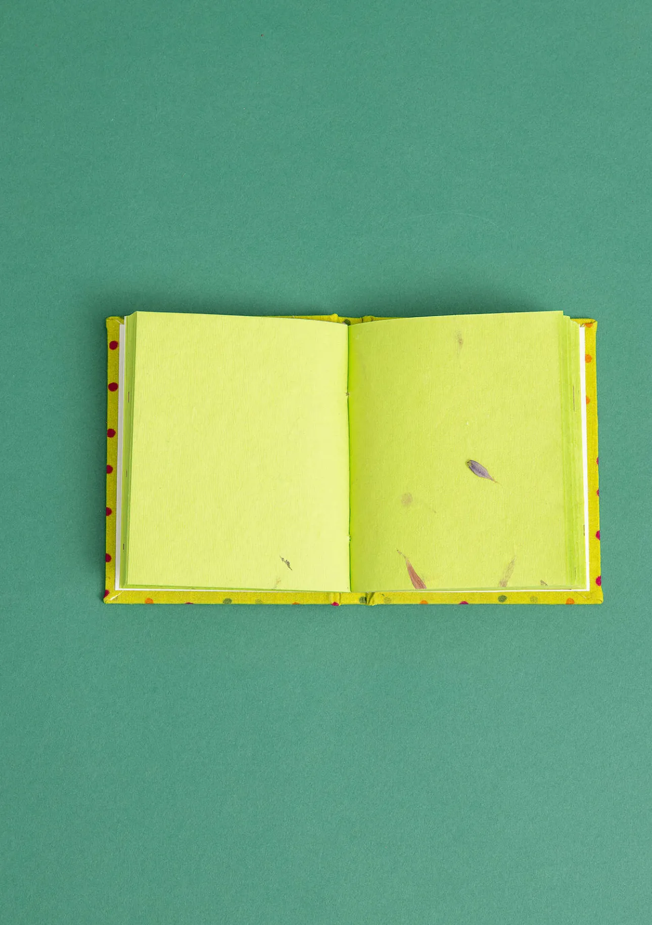Gudrun Sjödén Notizbuch „Kavya“ aus Papier mit stoffbezogenem Einband> Bücher|Dekoration & Accessoires