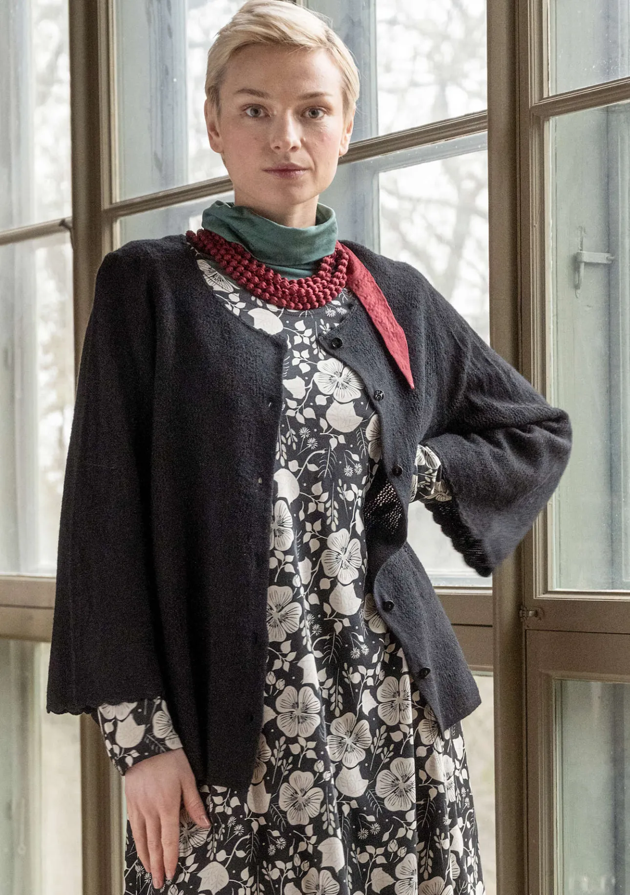 Gudrun Sjödén Pointelle-Strickjacke „Blomstra“ aus Bio-Wolle> Strickjacken