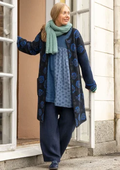 Gudrun Sjödén Wendemantel „Aria“ aus gefilztem Wollstrick><noscript><img width=